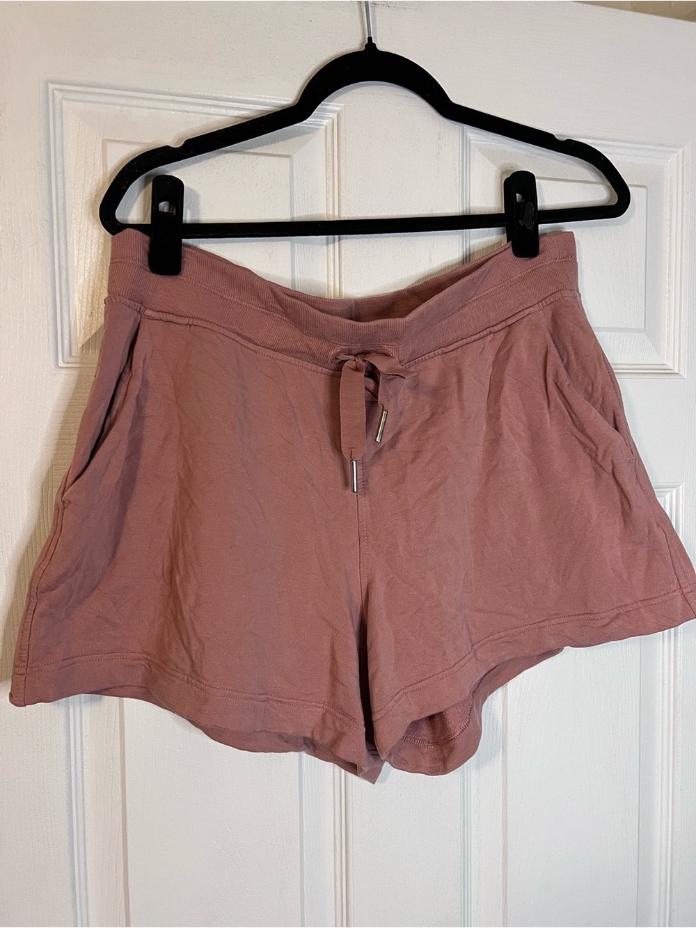 #700 Athleta Balance 4” Shortie Shorts Dusty Rose TENCEL Lyocell Lounge Size L